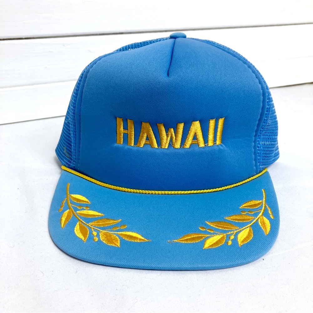Vintage mesh trucker hat SnapBack baby blue Hawaii retro gold leaf embroidered
